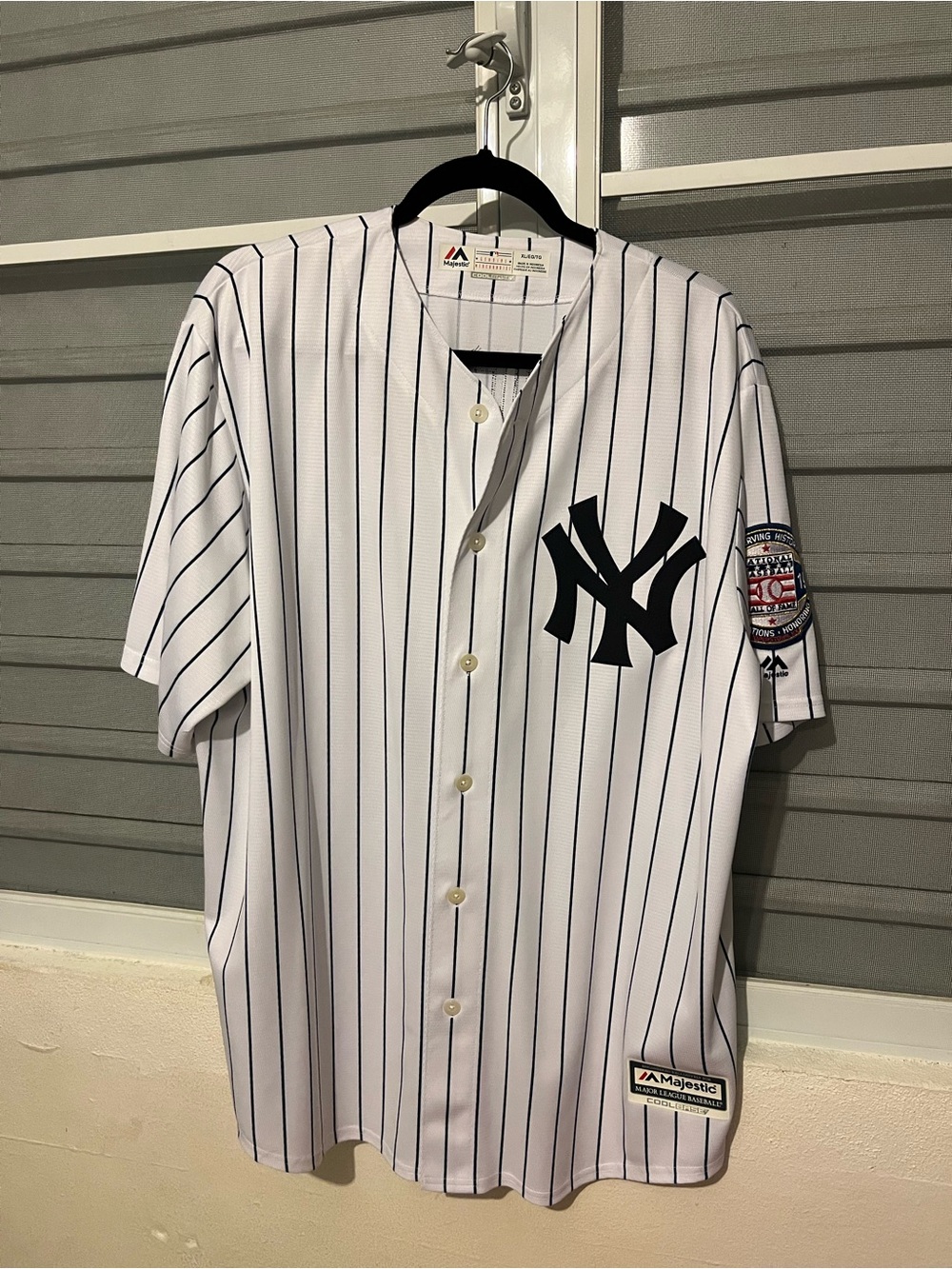 Majestic White Navy Pinstripe New York Yankees Jersey